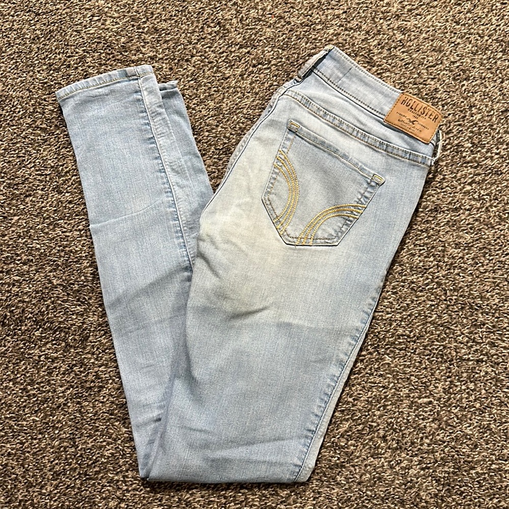 HOLLISTER light wash super skinny 3R